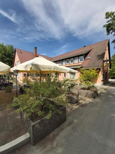 Gasthof Wilhelm Tell Fremdenzimmer Zirndorf Bagian luar foto