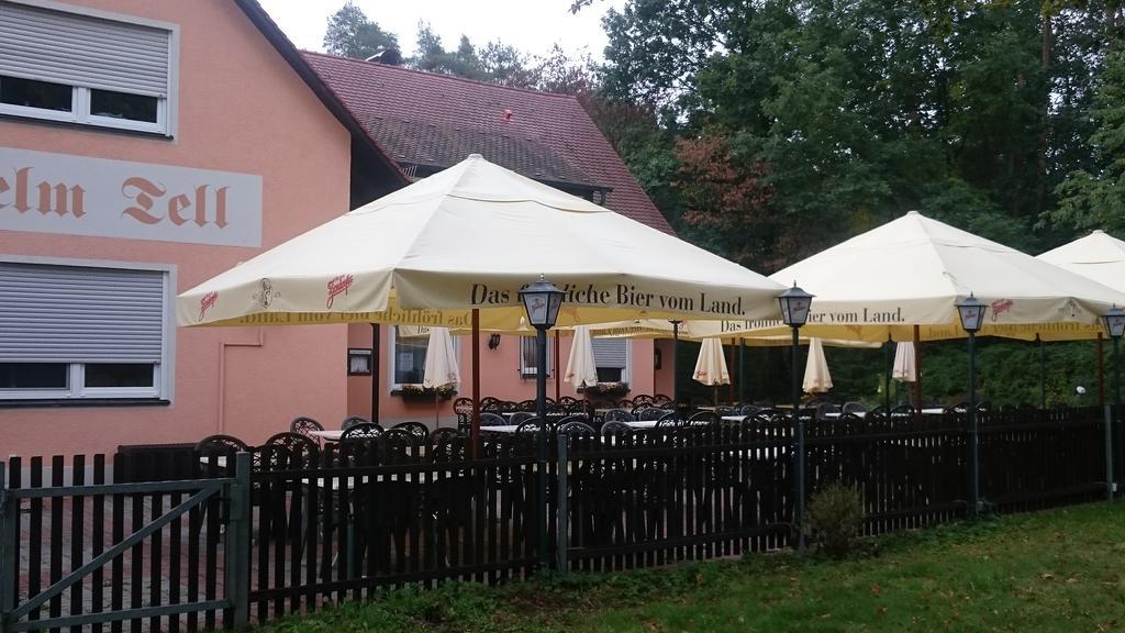 Gasthof Wilhelm Tell Fremdenzimmer Zirndorf Bagian luar foto